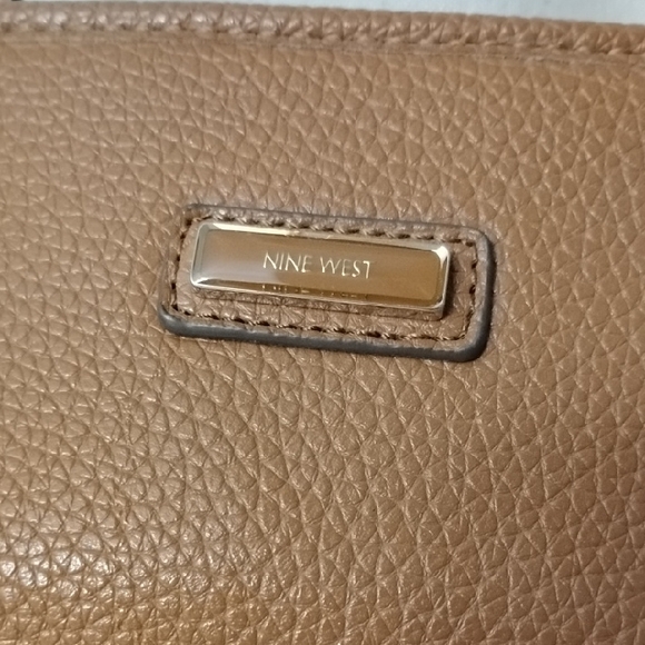 Nine West Genuine Leather Vintage Y2K Purse Vintage Great Condition - Picture 2 of 13